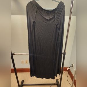 Black Shein skirt with front suits. 2XL